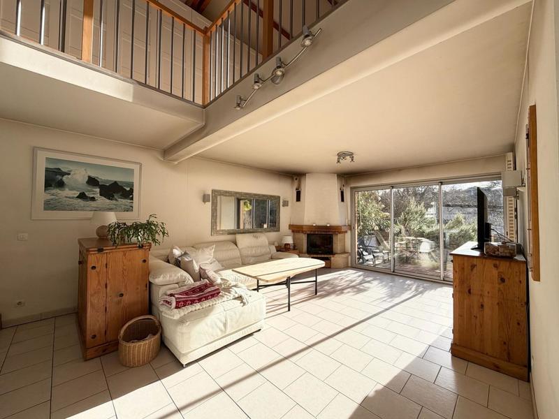 Maison - 150 m² - 7 pièces