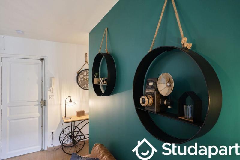 Chambre - 10 m² - 1 pièce