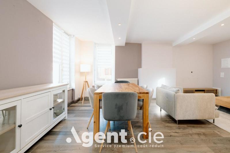 Maison - 104 m² - 5 pièces