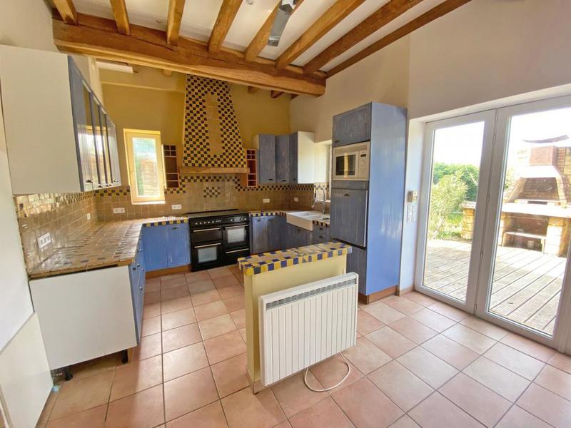 Propriété - 288 m² - 8 pièces