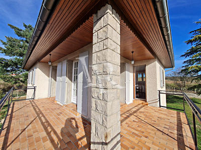 Maison - 101 m² - 6 pièces