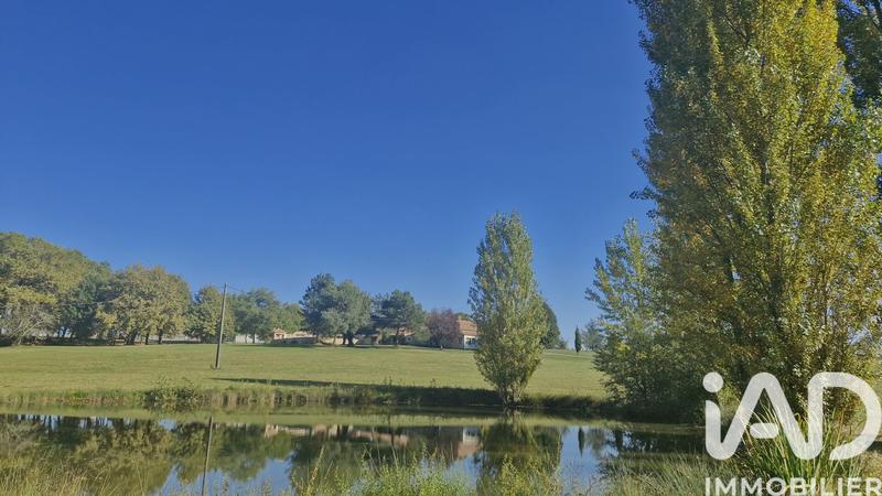 Maison - 400 m² - 17 pièces