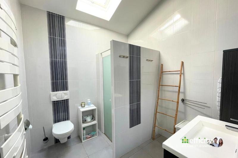 Maison - 145 m² - 6 pièces