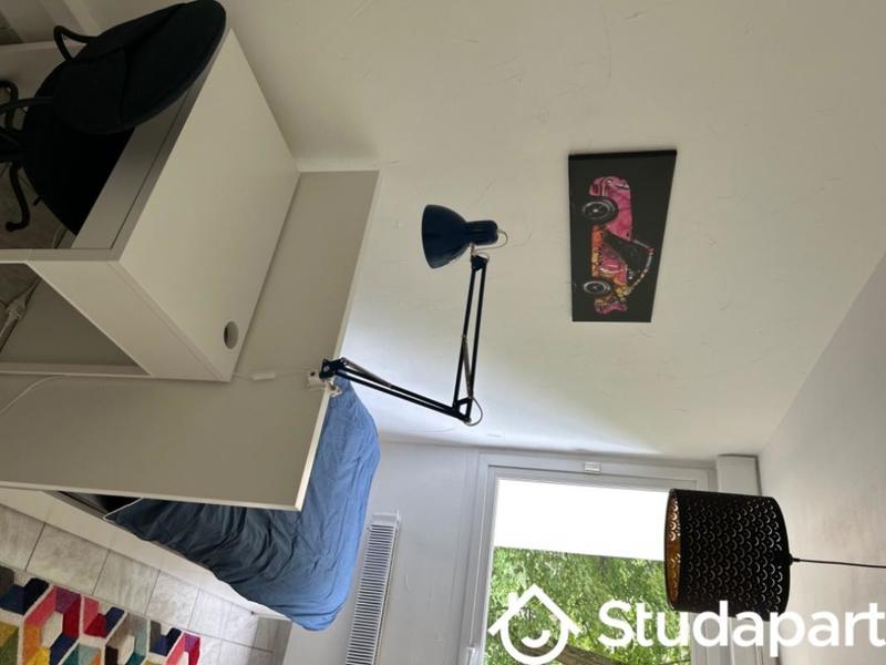 Chambre - 10 m² - 1 pièce