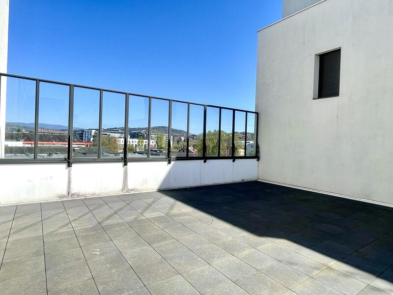 Appartement - 85 m² - 4 pièces