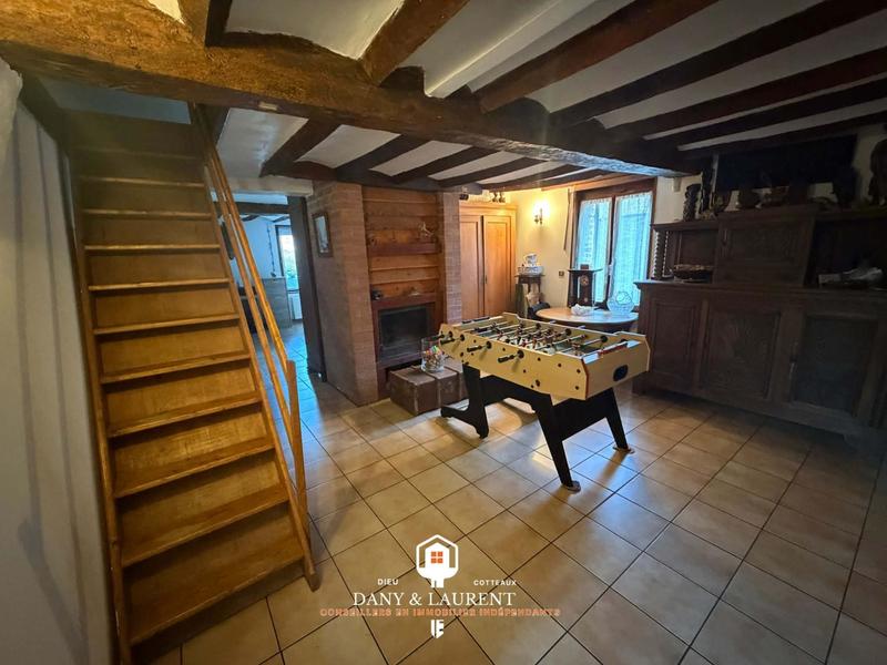 Maison - 181 m² - 8 pièces
