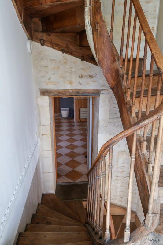 Maison ancienne - 540 m² - 9 pièces