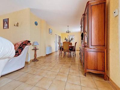 Maison - 162 m² - 8 pièces
