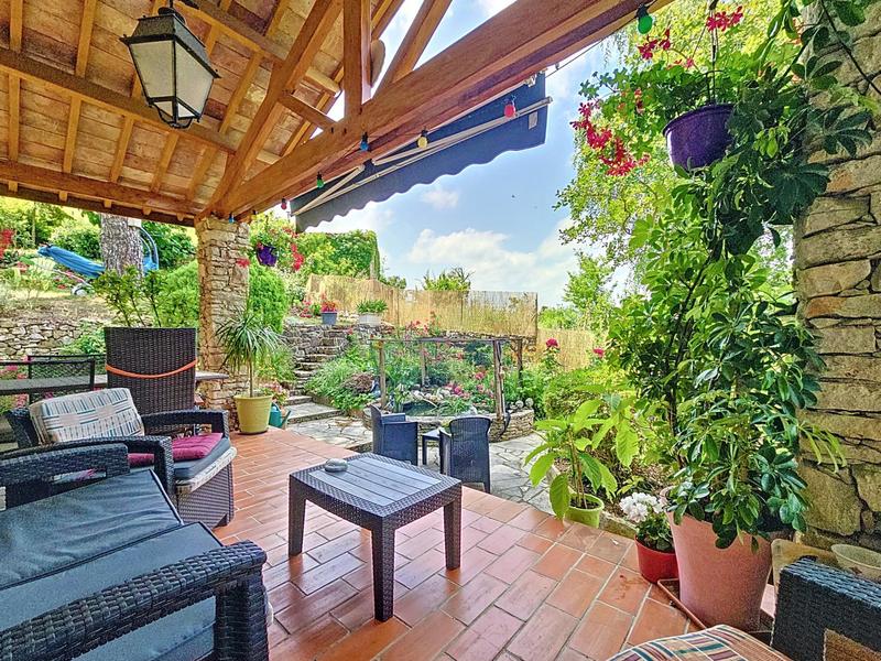 Maison - 182 m² - 5 pièces