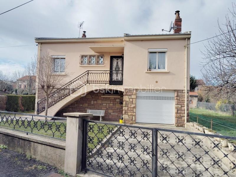 Maison - 121 m² - 5 pièces