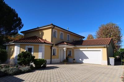 Maison d'architecte - 220 m² - 6 pièces