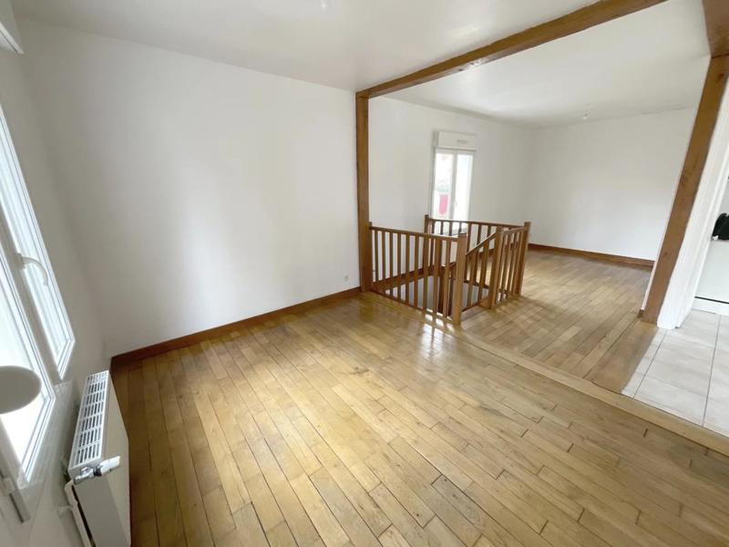 Maison - 98 m² - 5 pièces
