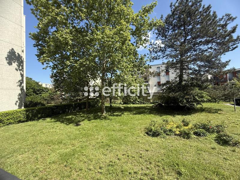 Appartement - 111 m² - 5 pièces