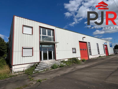 Local d'activités - 766 m²