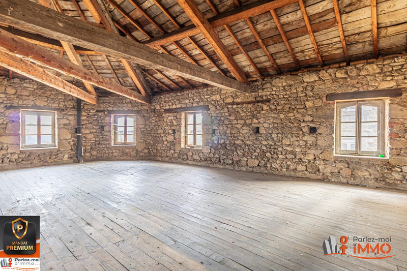 Maison - 167 m² - 5 pièces