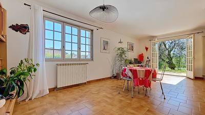 Maison - 168 m² - 6 pièces