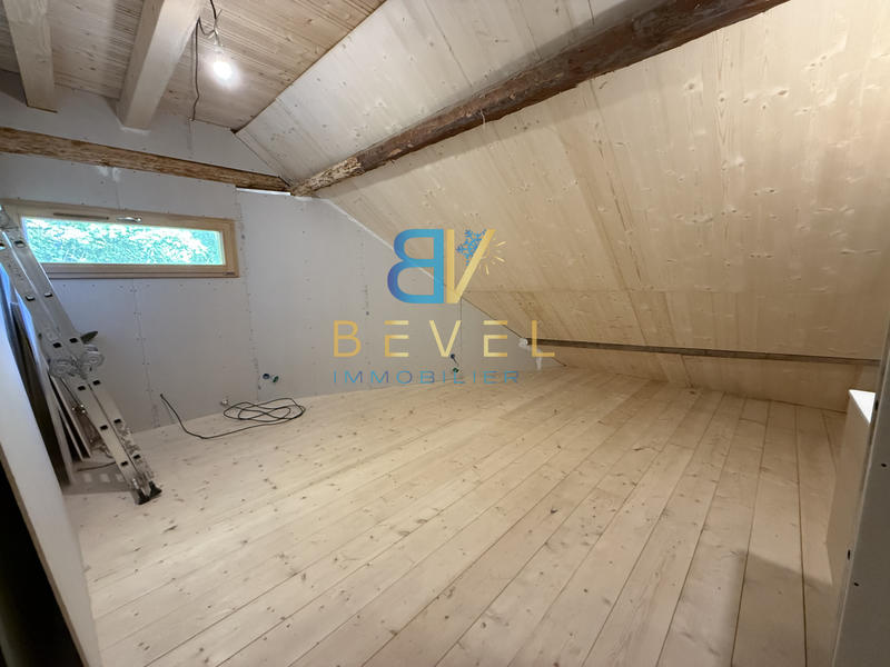 Châlet - 188 m² - 6 pièces