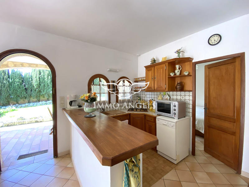 Maison - 213 m² - 7 pièces