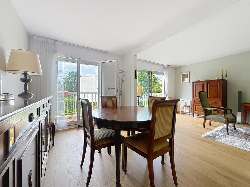 Appartement - 94 m² - 5 pièces