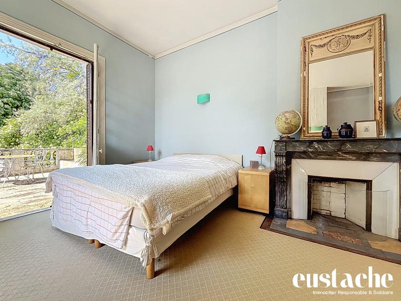 Maison ancienne - 194 m² - 7 pièces