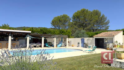 Maison - 144 m² - 6 pièces