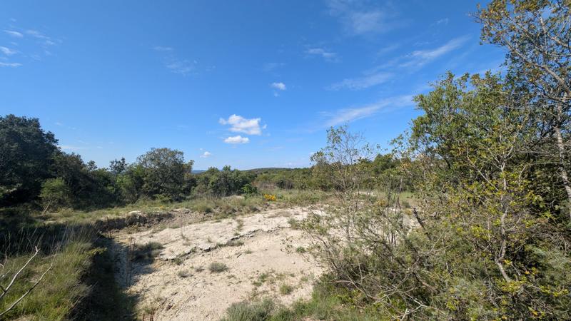 Terrain - 2 500 m²