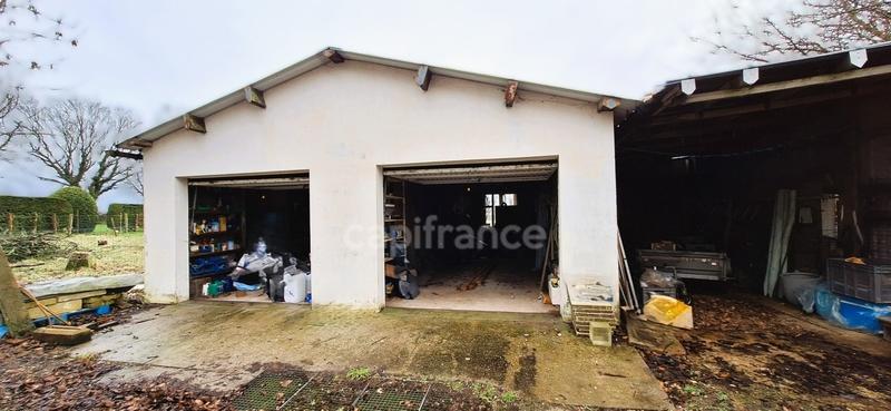 Maison - 96 m² - 5 pièces