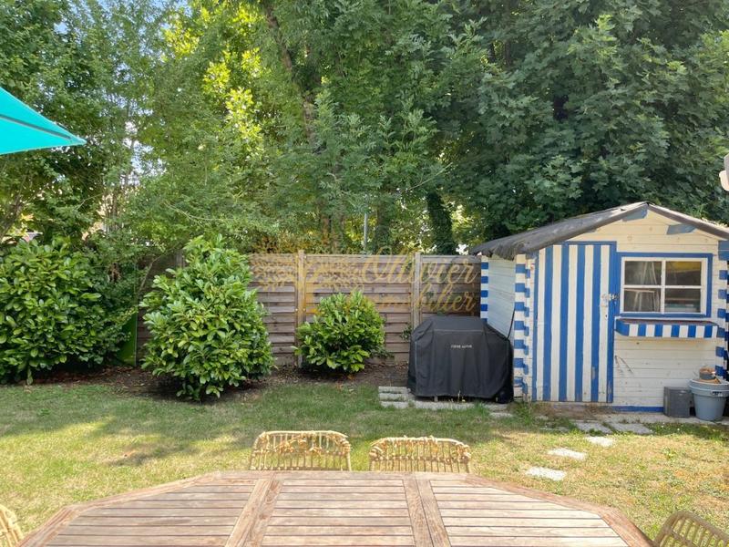 Pavillon - 109 m² - 7 pièces