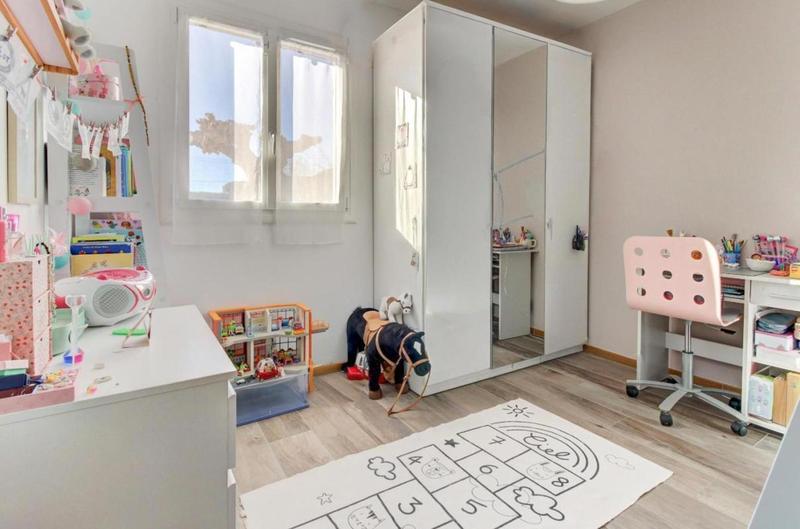 Propriété - 160 m² - 6 pièces