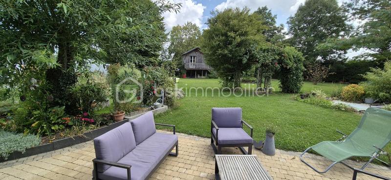 Propriété - 286 m² - 12 pièces