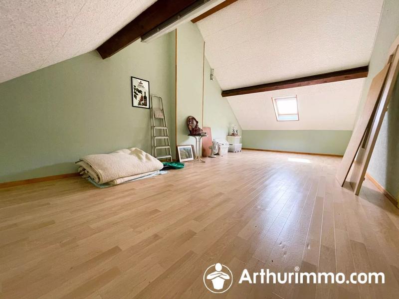 Maison - 122 m² - 5 pièces