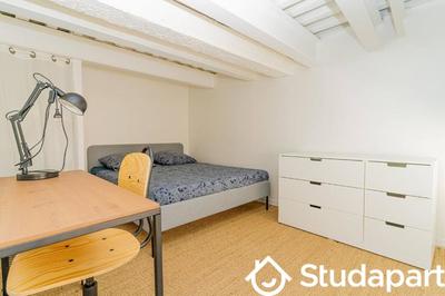 Chambre - 12 m² - 1 pièce