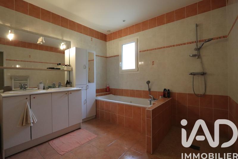 Maison - 137 m² - 5 pièces