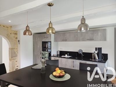 Maison - 181 m² - 5 pièces