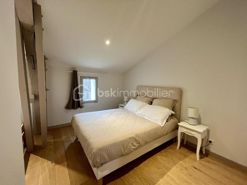 Corps de ferme - 371 m² - 9 pièces