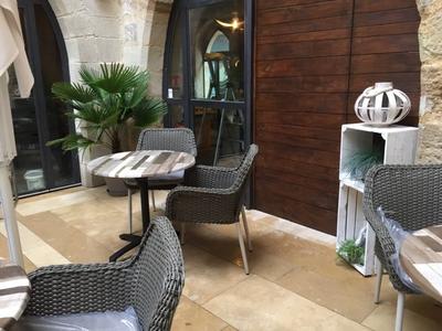 Fonds de commerce - 240 m²