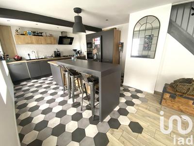 Maison - 150 m² - 8 pièces