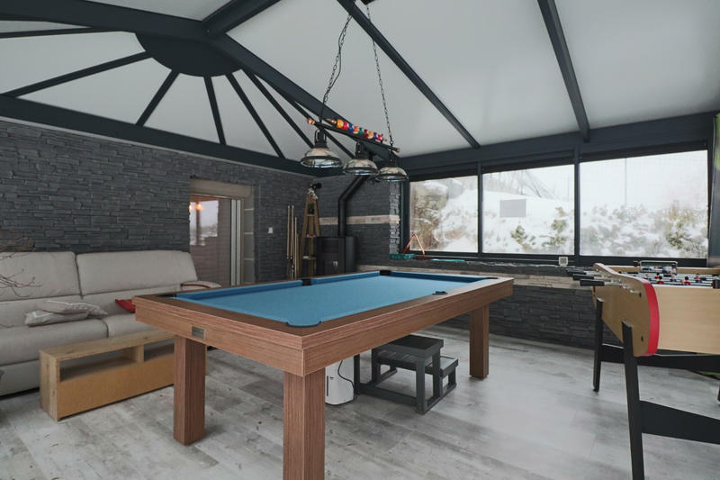 Propriété - 324 m² - 14 pièces