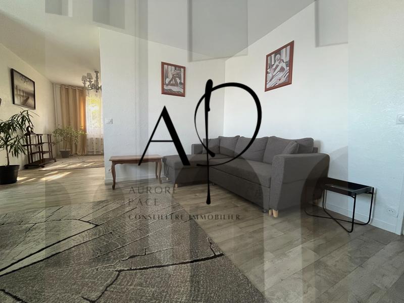 Appartement - 100 m² - 4 pièces