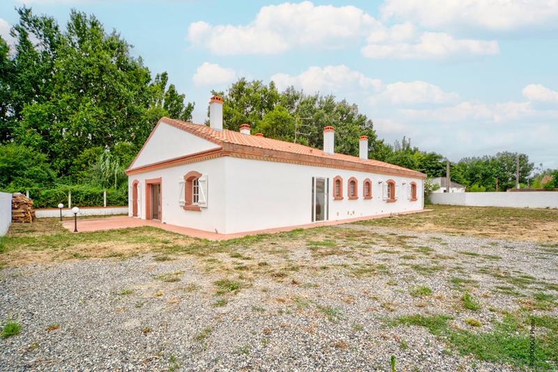 Maison - 210 m² - 6 pièces