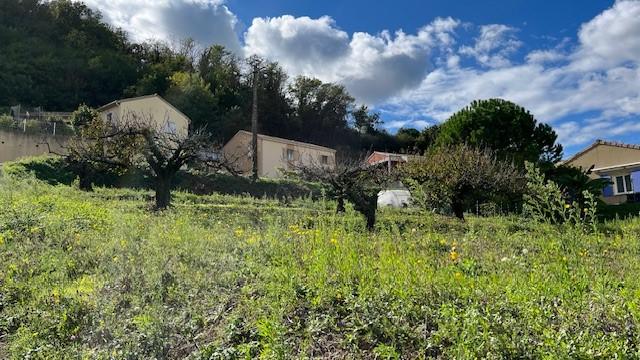 Terrain constructible - 1 161 m²