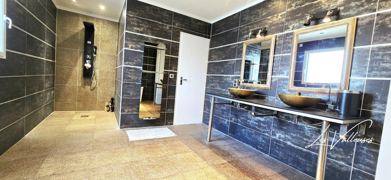 Maison contemporaine - 142 m² - 5 pièces