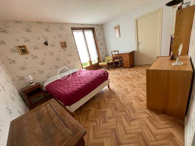 Maison traditionnelle - 92 m² - 4 pièces