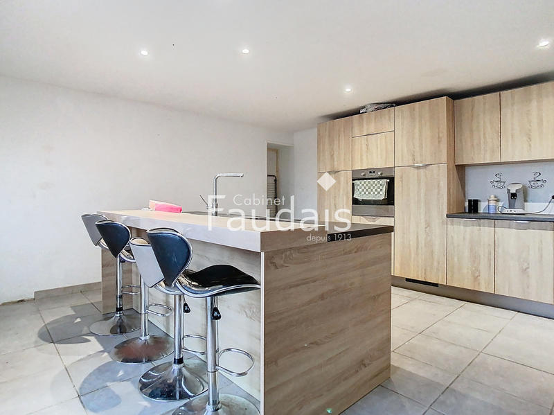 Maison - 122 m² - 5 pièces