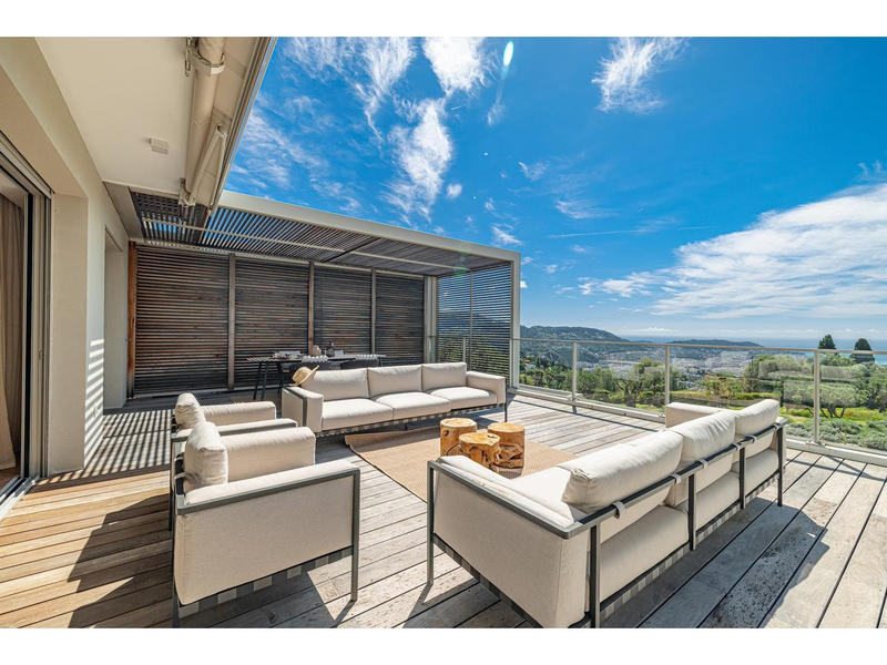 Appartement - 171 m² - 5 pièces