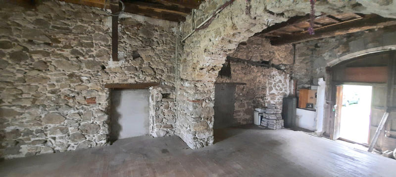 Maison - 328 m² - 7 pièces