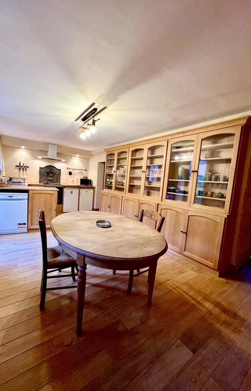 Maison ancienne - 240 m² - 10 pièces