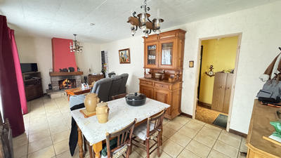 Maison - 90 m² - 5 pièces