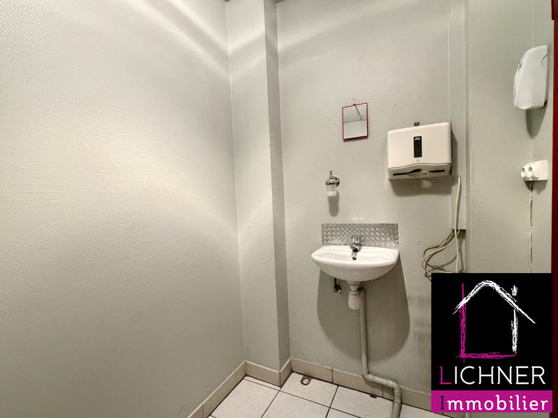 Local commercial - 73 m² - 3 pièces