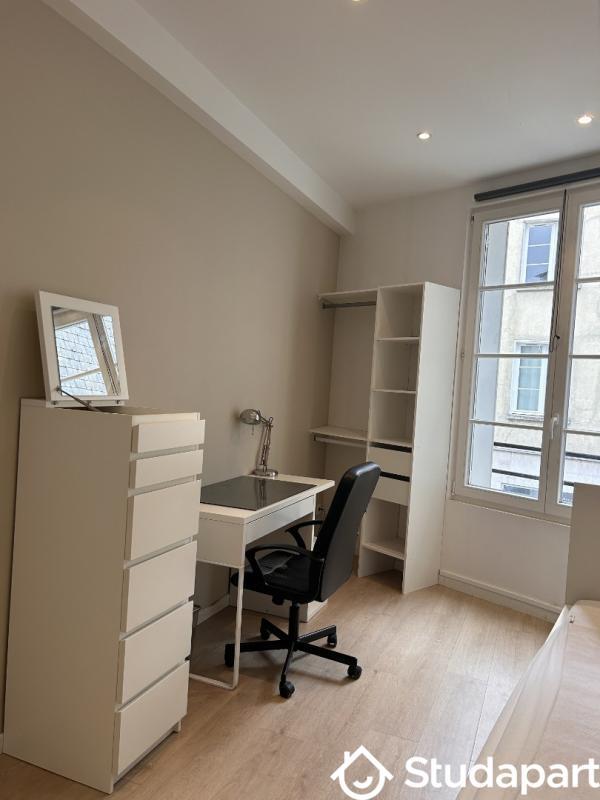Chambre - 11 m² - 1 pièce